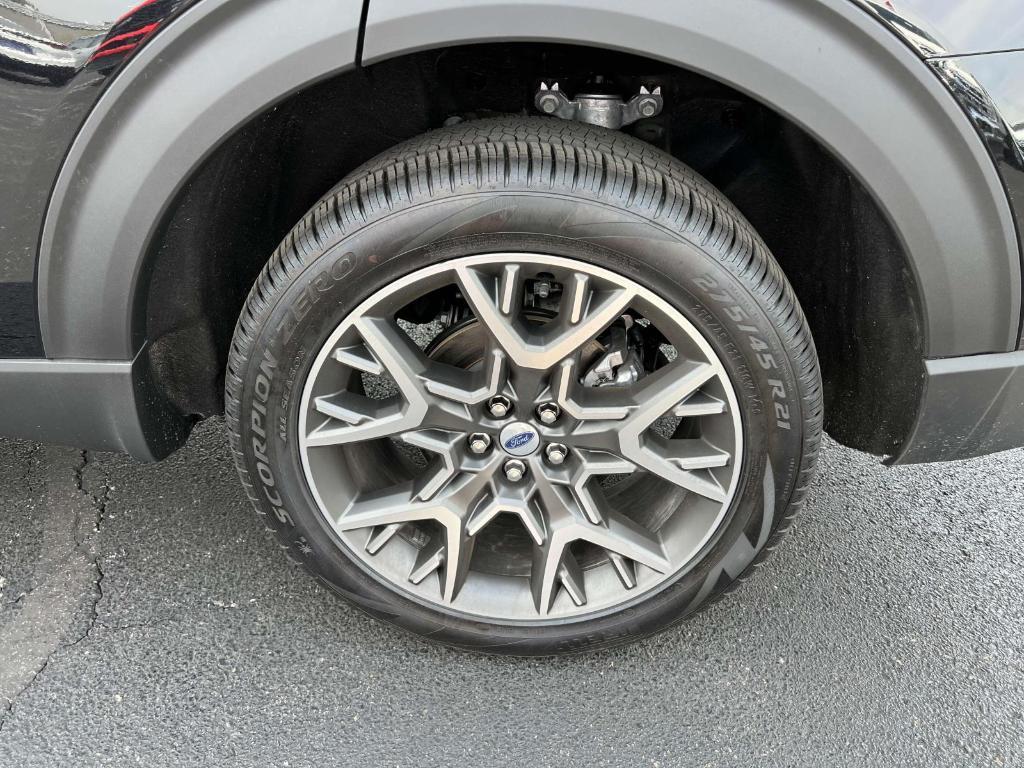 new 2025 Ford Explorer car, priced at $56,053