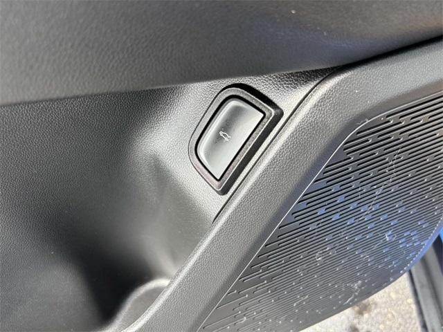 used 2025 Chevrolet Equinox car, priced at $34,395