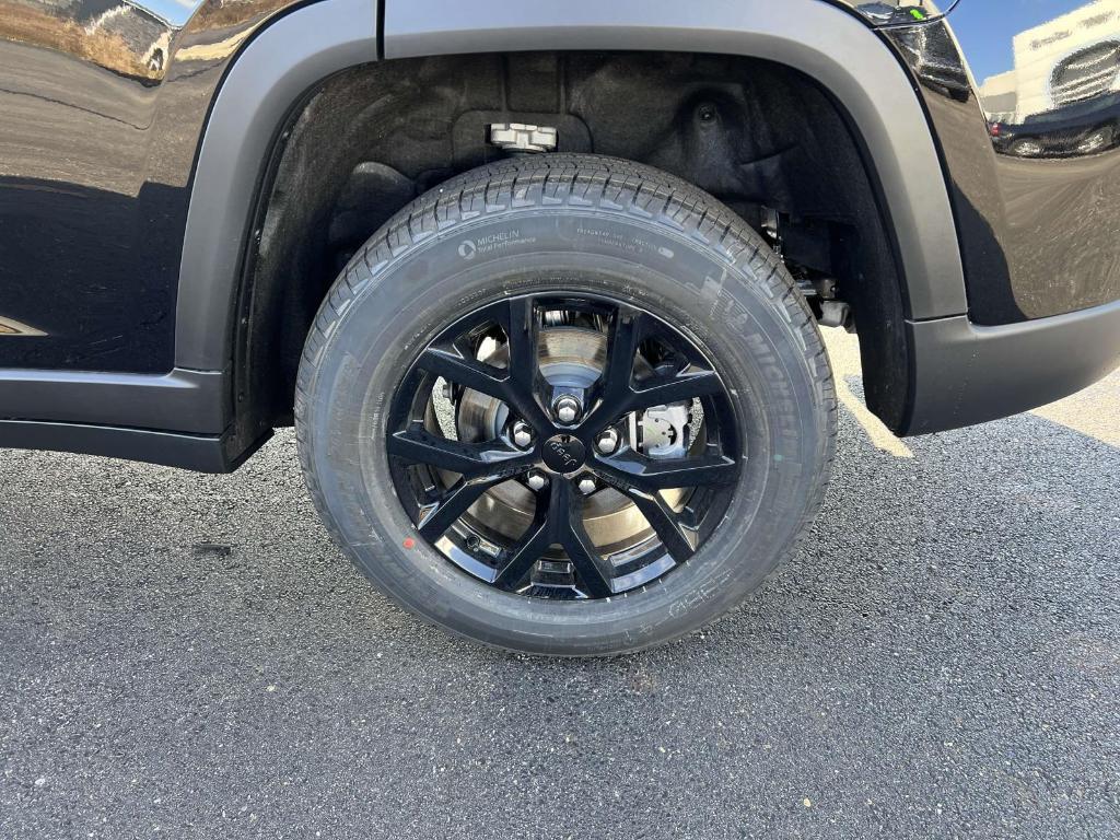 new 2025 Jeep Grand Cherokee car, priced at $41,030