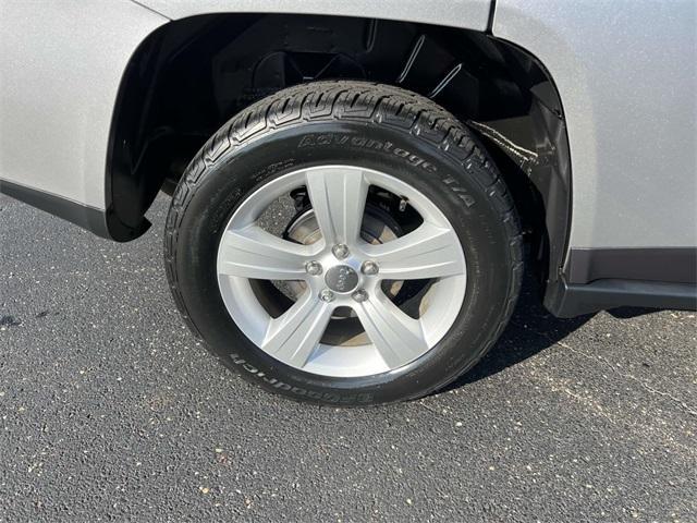 used 2015 Jeep Compass car, priced at $10,995