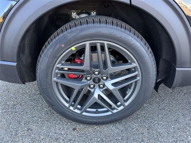 new 2025 Ford Explorer car, priced at $60,555