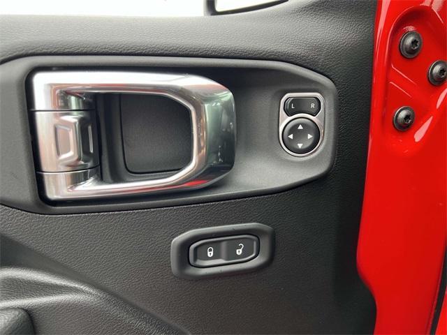 new 2025 Jeep Gladiator car, priced at $47,729