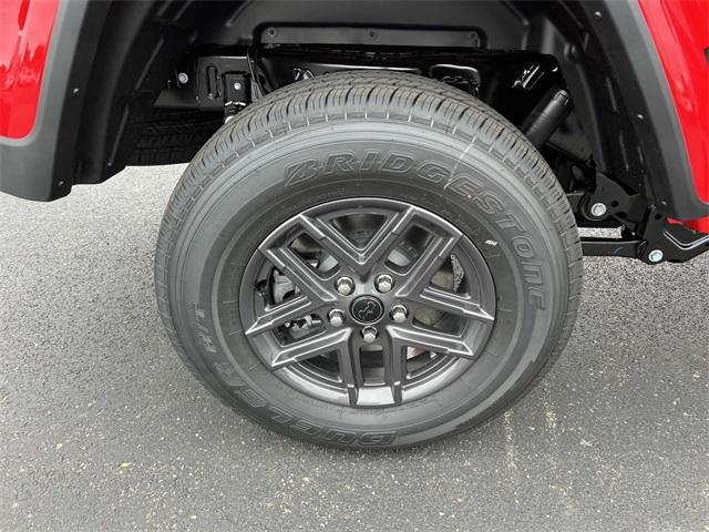new 2025 Jeep Gladiator car, priced at $47,729