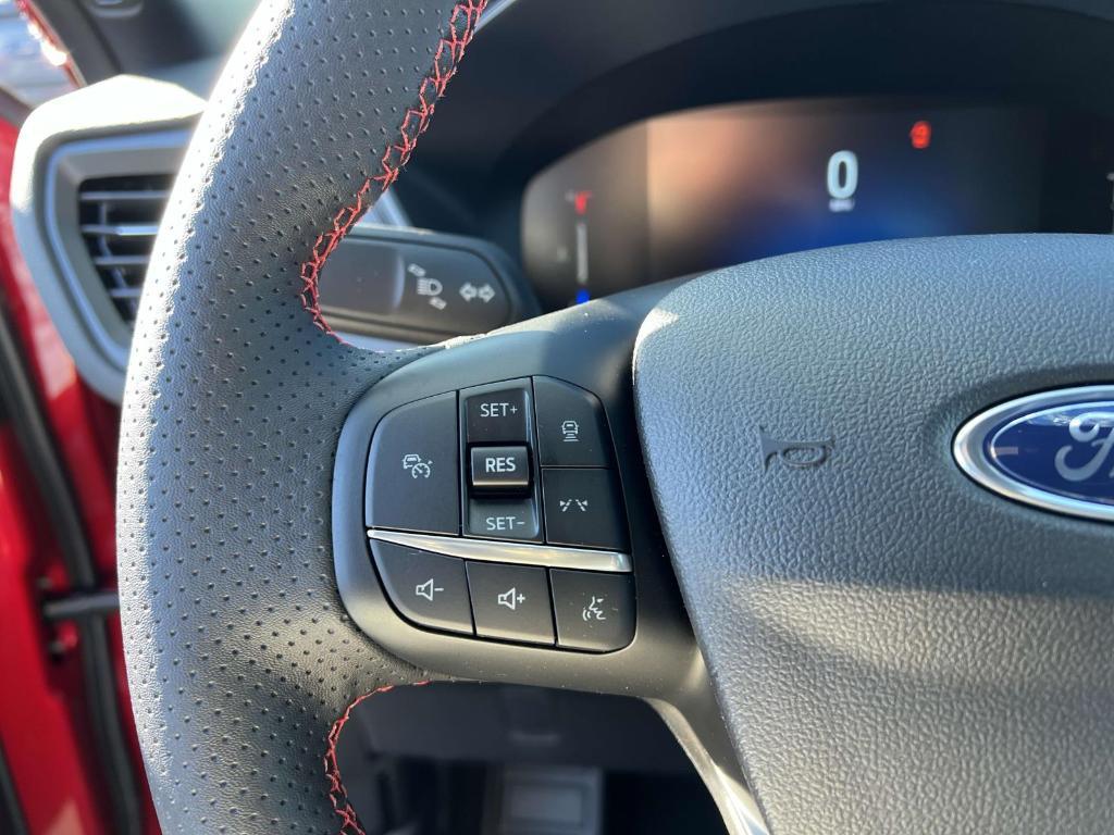 new 2025 Ford Escape car, priced at $31,016
