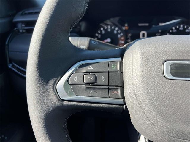 new 2025 Jeep Compass car, priced at $30,935