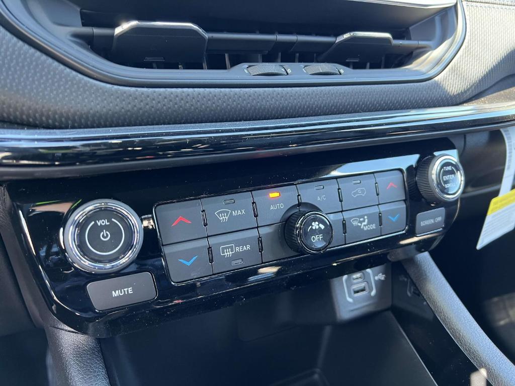 new 2025 Jeep Compass car, priced at $31,735