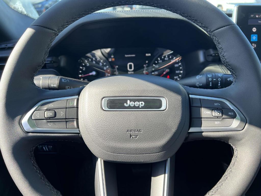 new 2025 Jeep Compass car, priced at $31,735