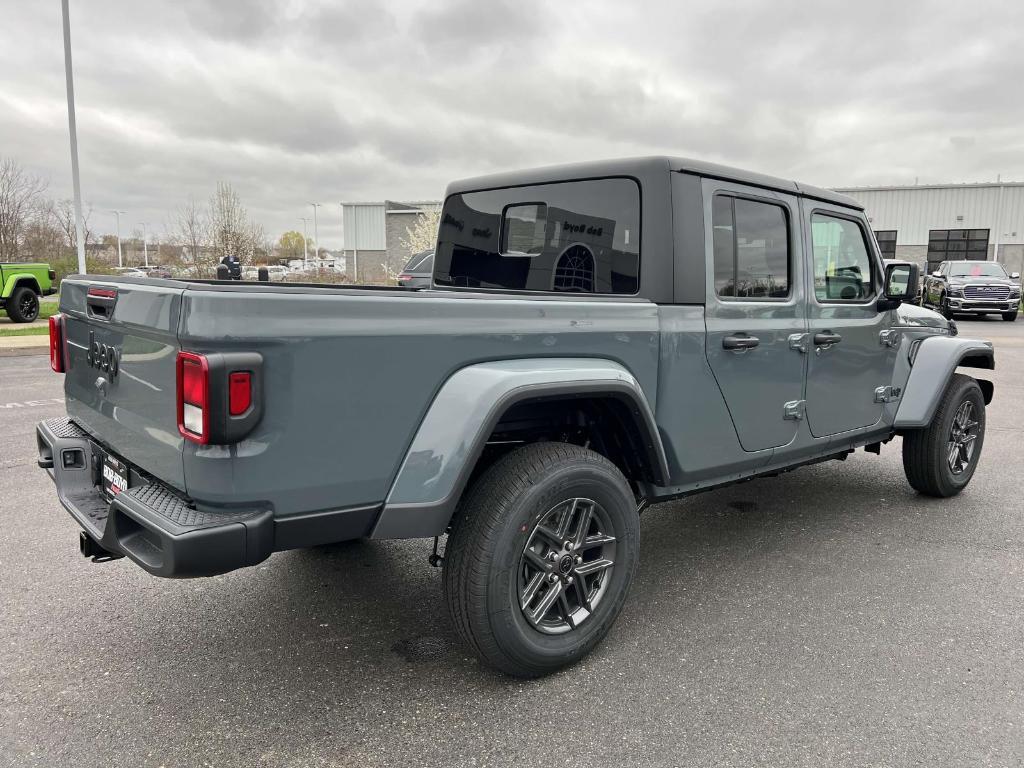 new 2025 Jeep Gladiator car, priced at $45,793