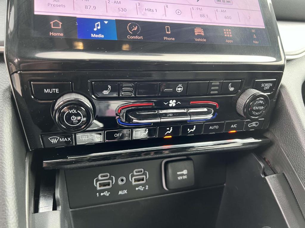 new 2025 Jeep Grand Cherokee car, priced at $45,837