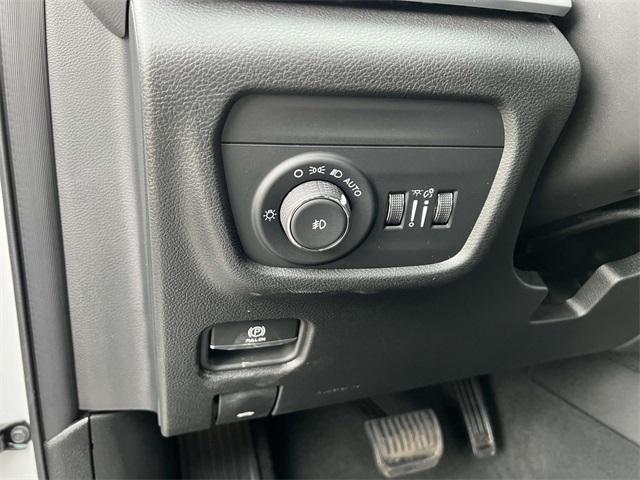 new 2025 Jeep Grand Cherokee car, priced at $47,420