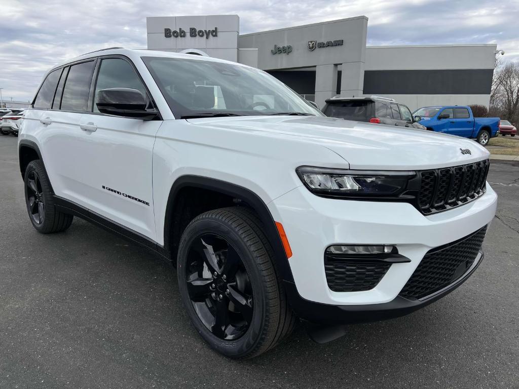 new 2025 Jeep Grand Cherokee car, priced at $45,837