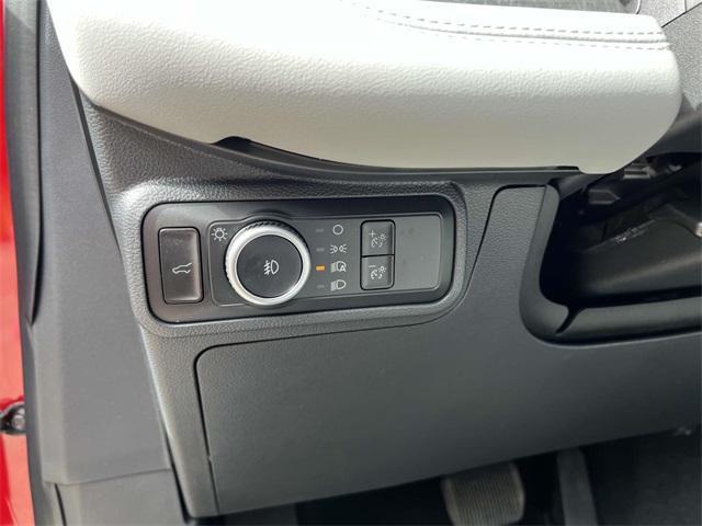 new 2025 Ford Explorer car, priced at $60,040