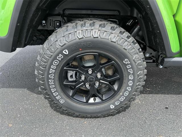 new 2025 Jeep Gladiator car, priced at $51,780