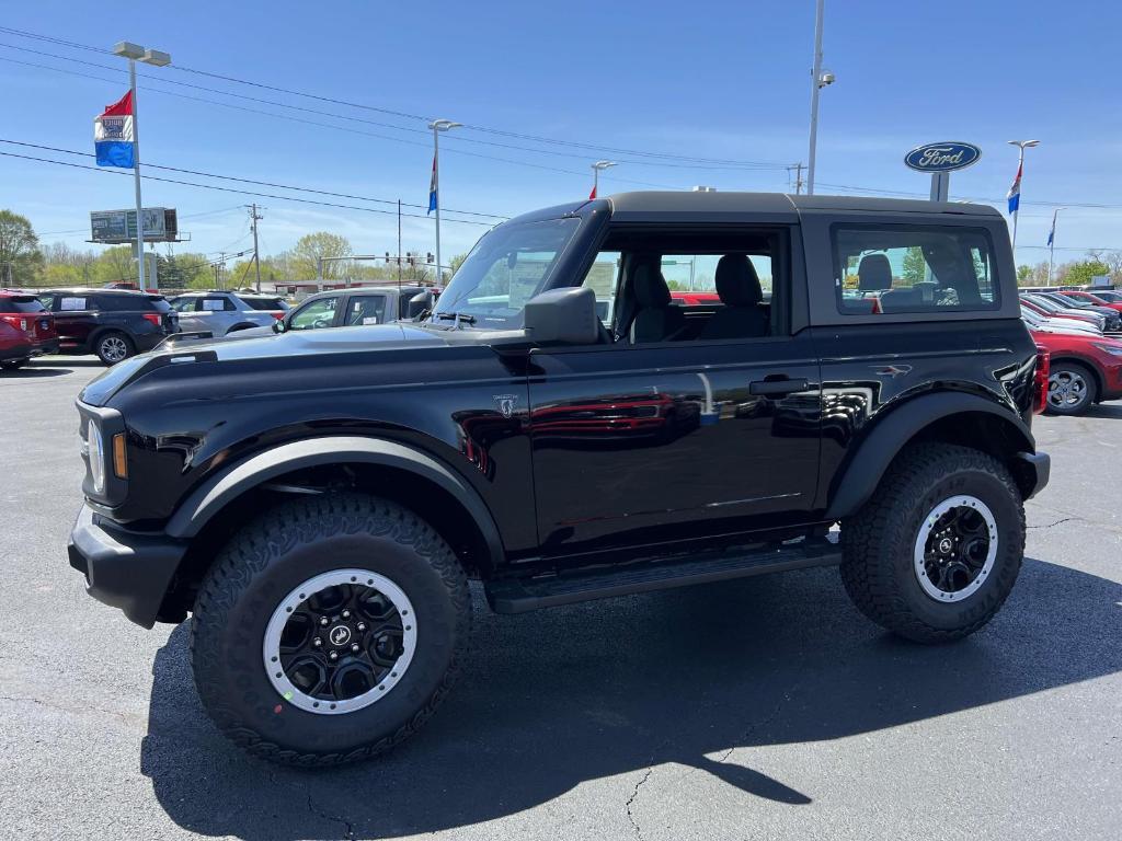 new 2025 Ford Bronco car, priced at $46,937