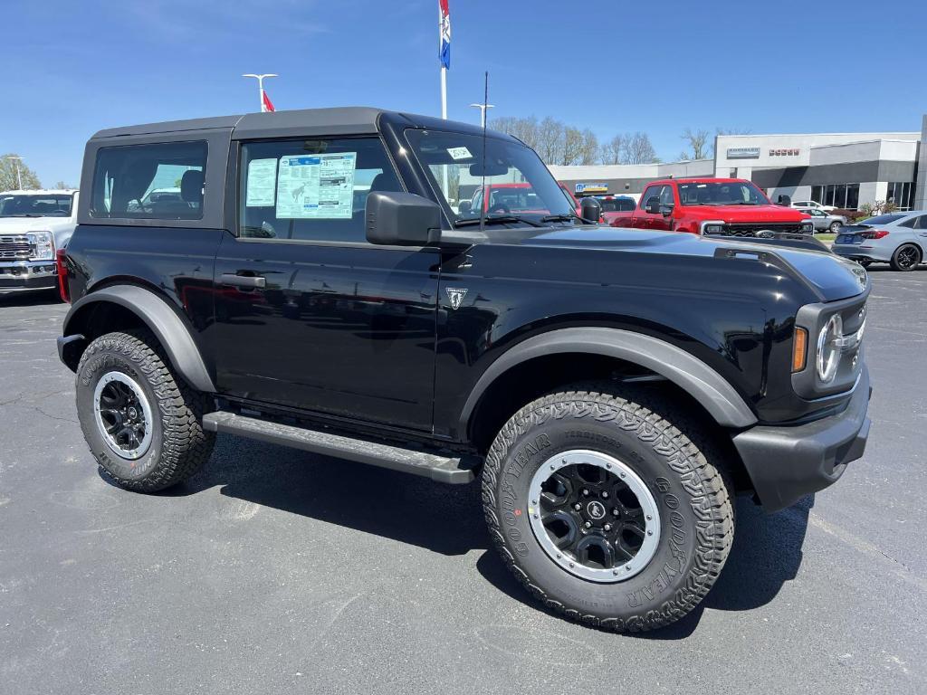 new 2025 Ford Bronco car, priced at $46,937