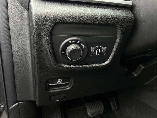 new 2025 Jeep Grand Cherokee L car, priced at $41,220