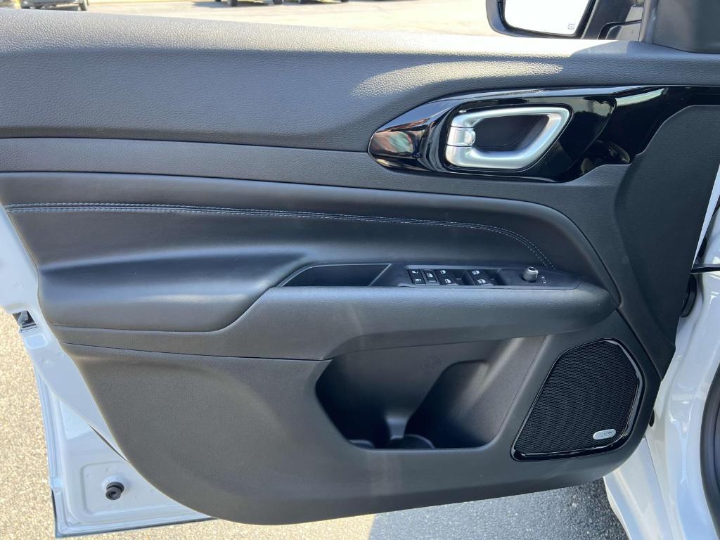 new 2025 Jeep Compass car, priced at $34,130