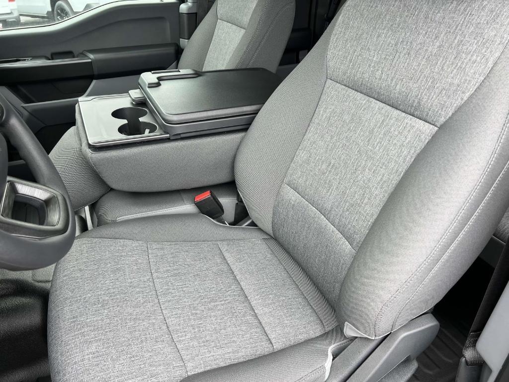 new 2025 Ford F-150 car, priced at $47,829