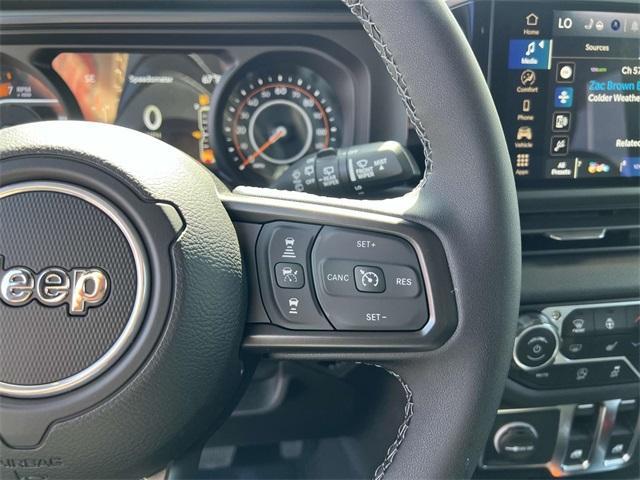 new 2025 Jeep Wrangler car, priced at $40,342
