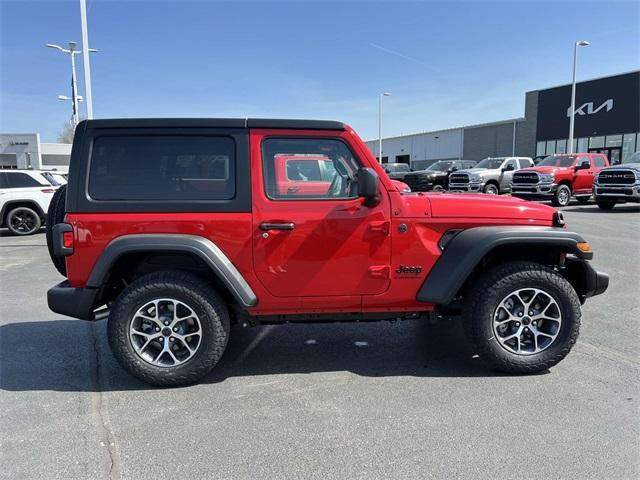 new 2025 Jeep Wrangler car, priced at $40,342
