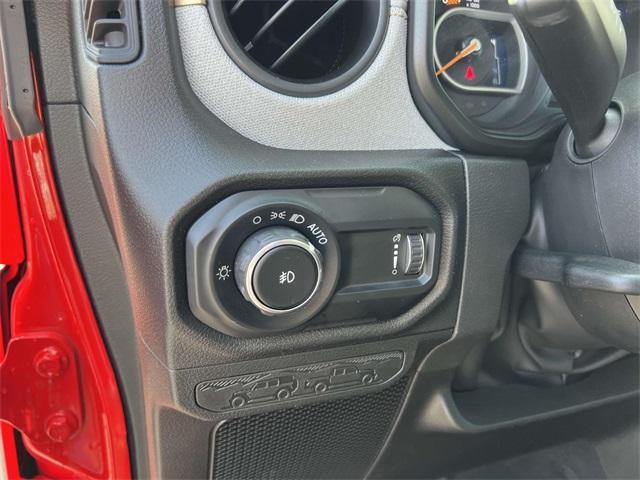 new 2025 Jeep Wrangler car, priced at $40,342