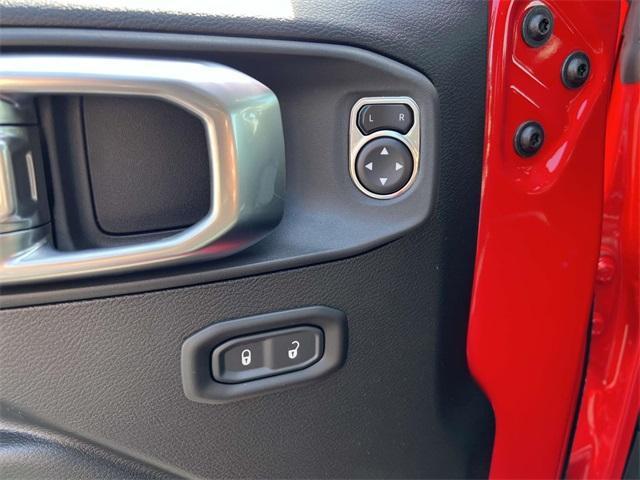 new 2025 Jeep Wrangler car, priced at $40,342