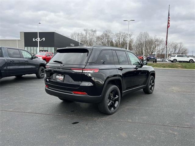 new 2025 Jeep Grand Cherokee car, priced at $45,175