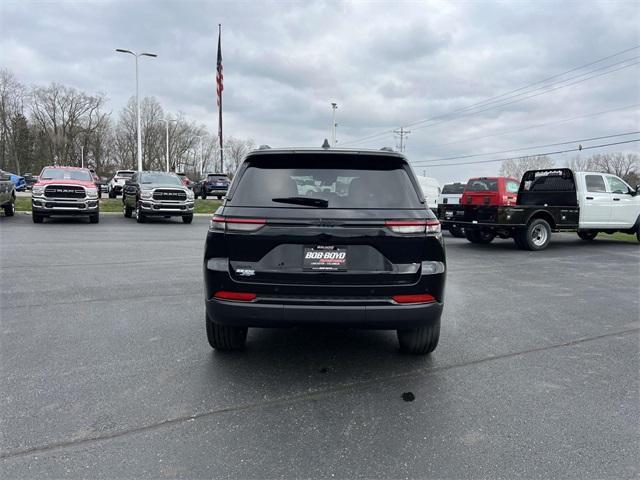 new 2025 Jeep Grand Cherokee car, priced at $45,175