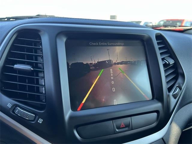 used 2015 Jeep Cherokee car, priced at $13,934