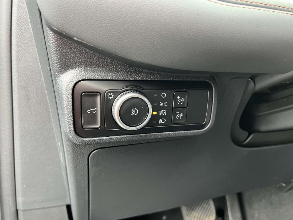 new 2025 Ford Explorer car, priced at $43,188