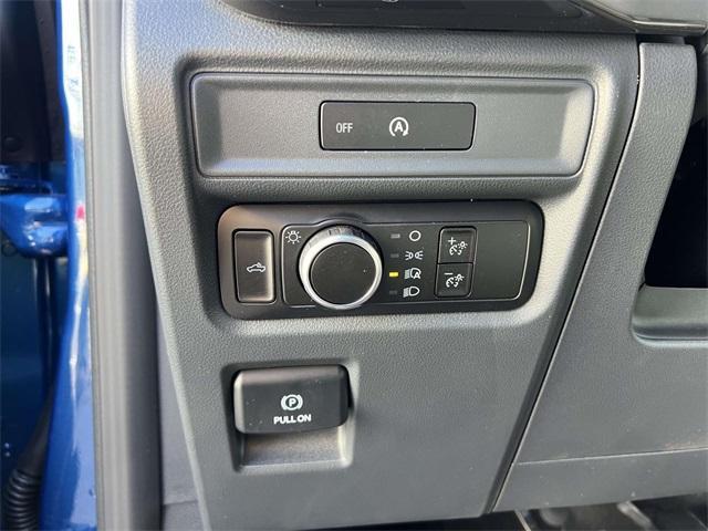 new 2025 Ford F-150 car, priced at $47,124