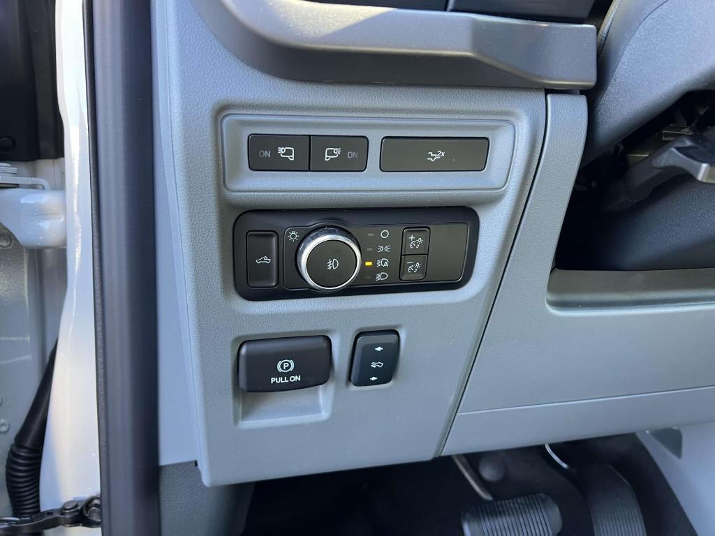 new 2024 Ford F-150 car, priced at $61,156