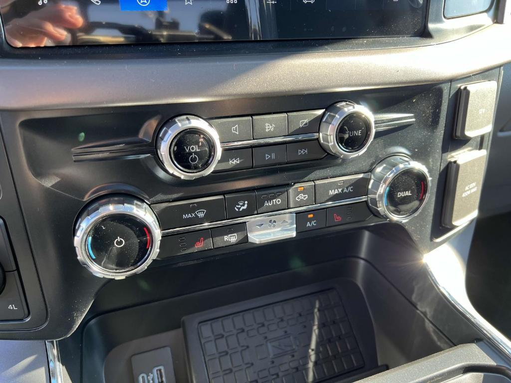 new 2024 Ford F-150 car, priced at $61,156
