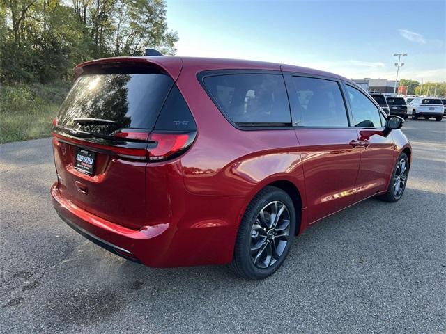 new 2026 Chrysler Pacifica car, priced at $43,155