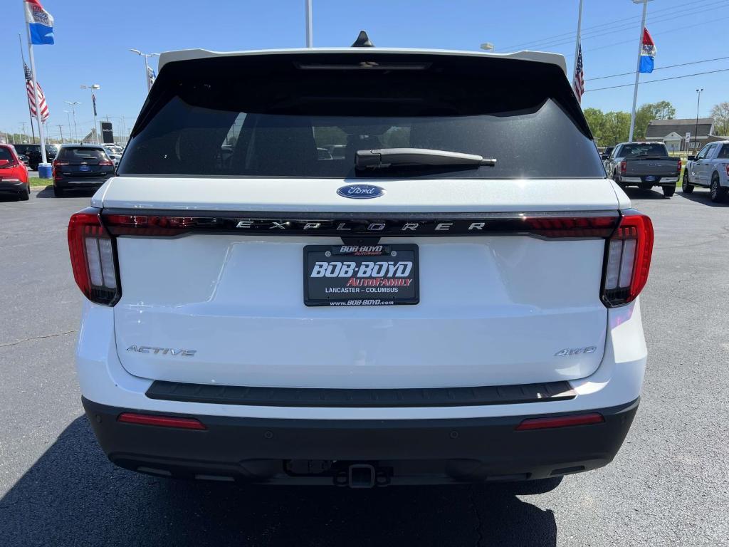 new 2025 Ford Explorer car, priced at $41,096