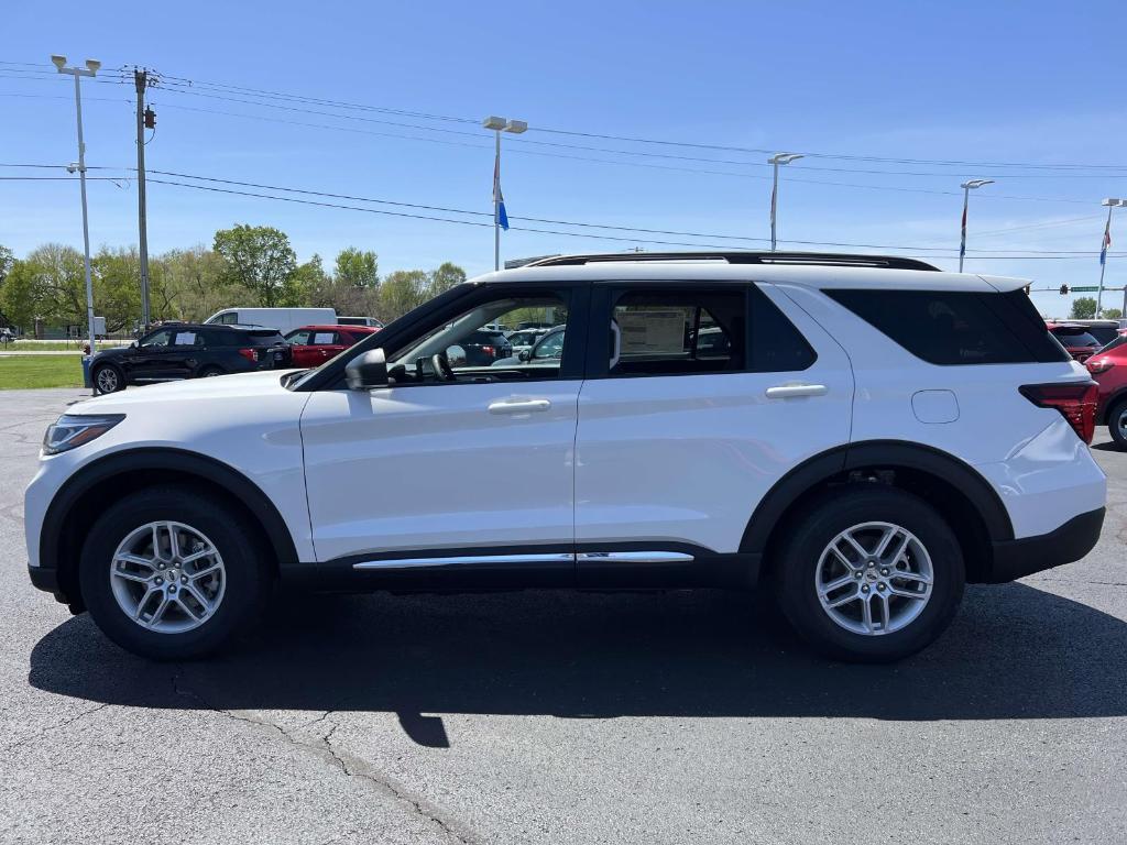 new 2025 Ford Explorer car, priced at $41,096