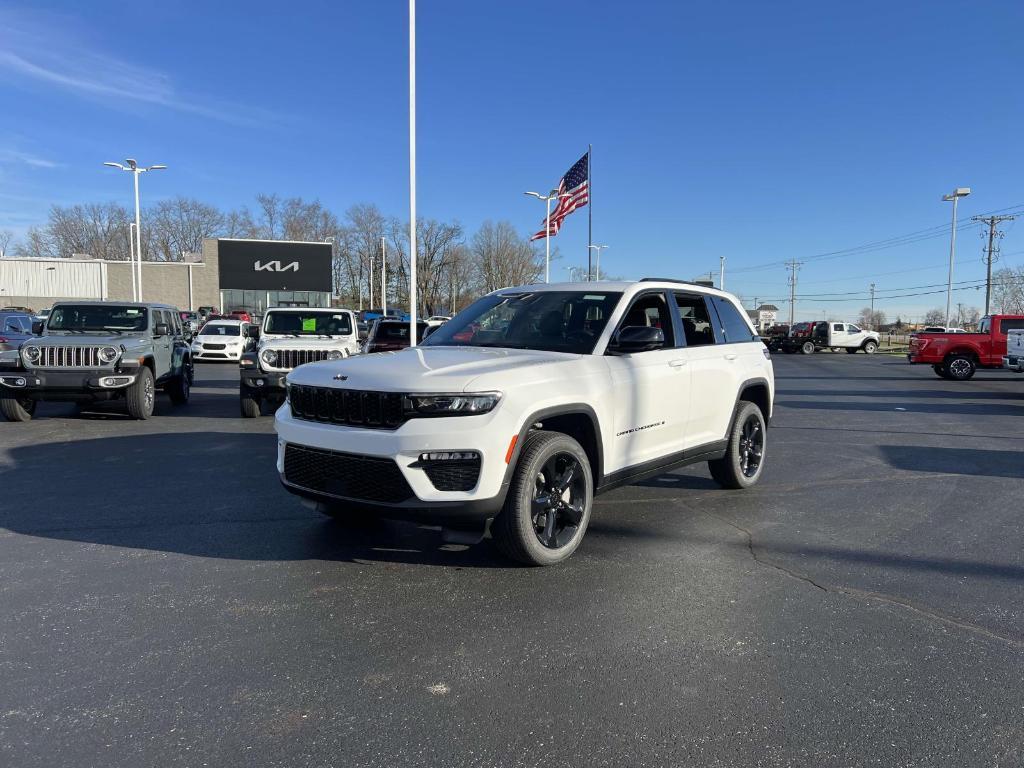 new 2025 Jeep Grand Cherokee car, priced at $45,420