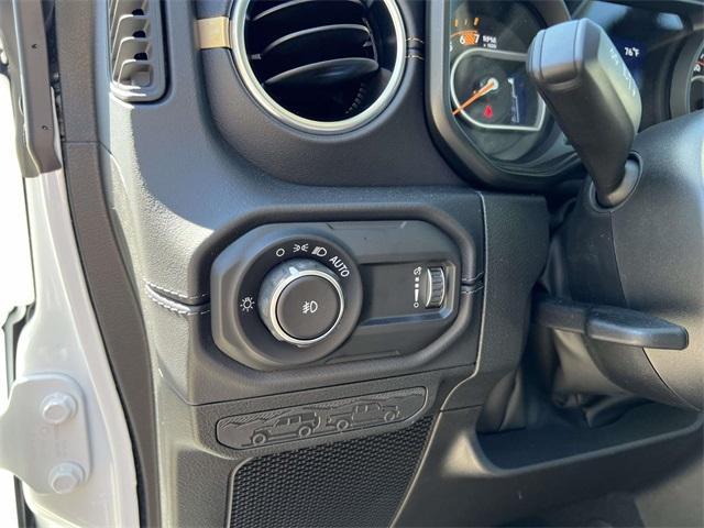 new 2025 Jeep Wrangler car, priced at $53,153