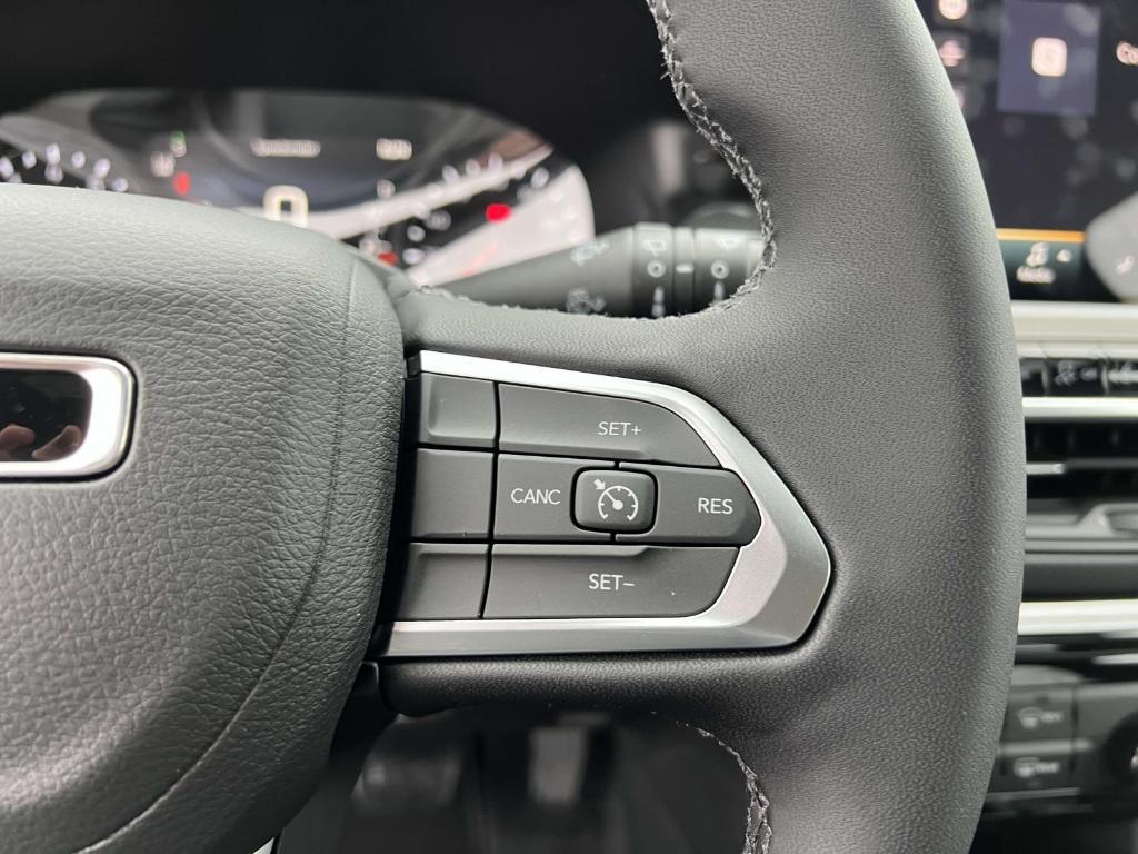 new 2025 Jeep Compass car, priced at $30,587
