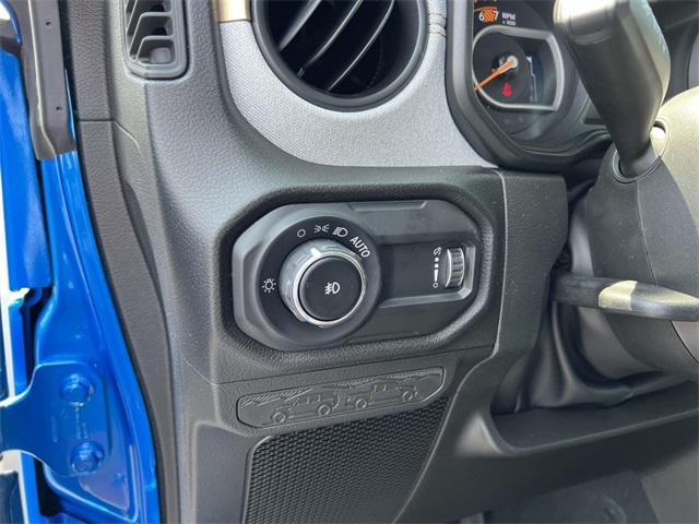 new 2025 Jeep Wrangler car
