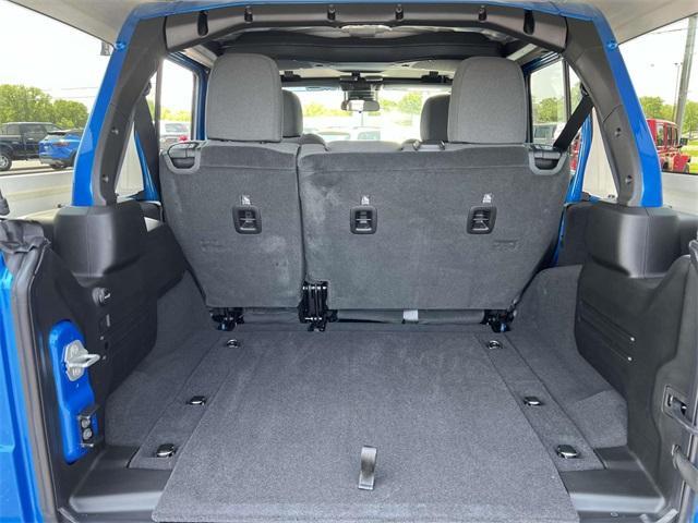 new 2025 Jeep Wrangler car