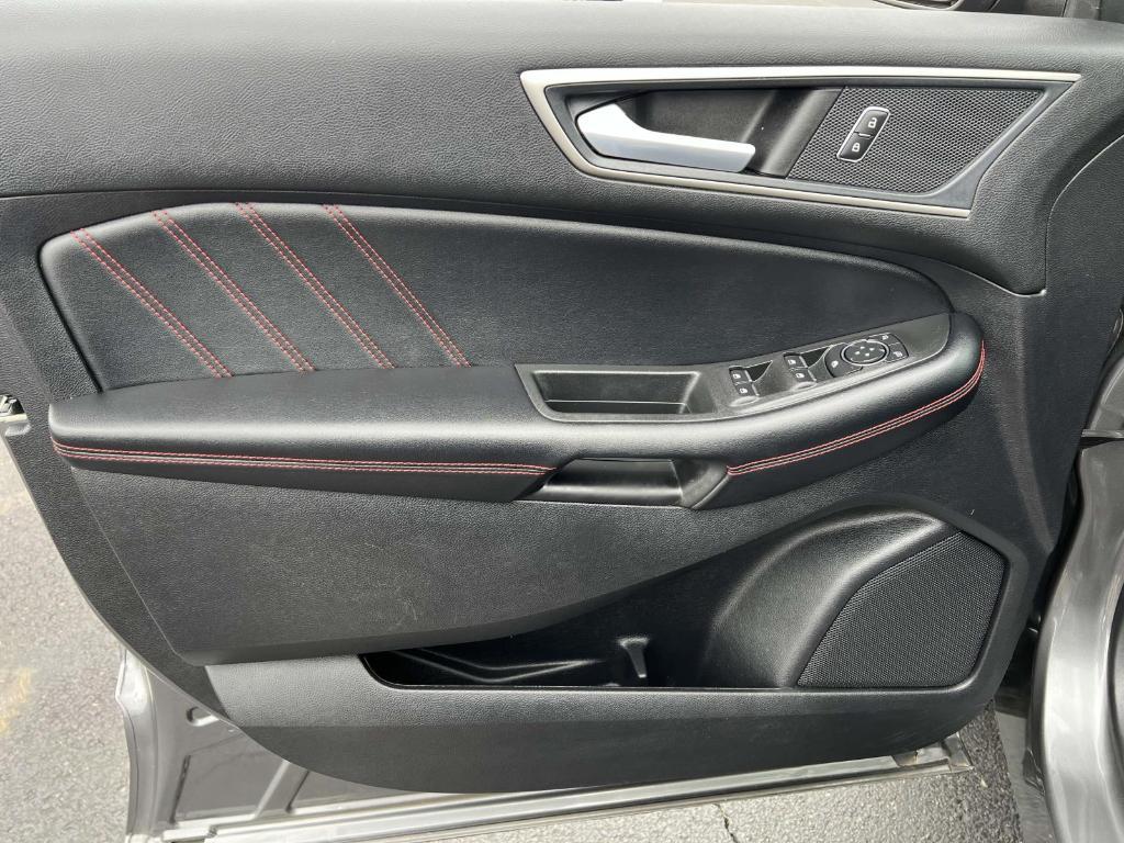 used 2022 Ford Edge car, priced at $27,928