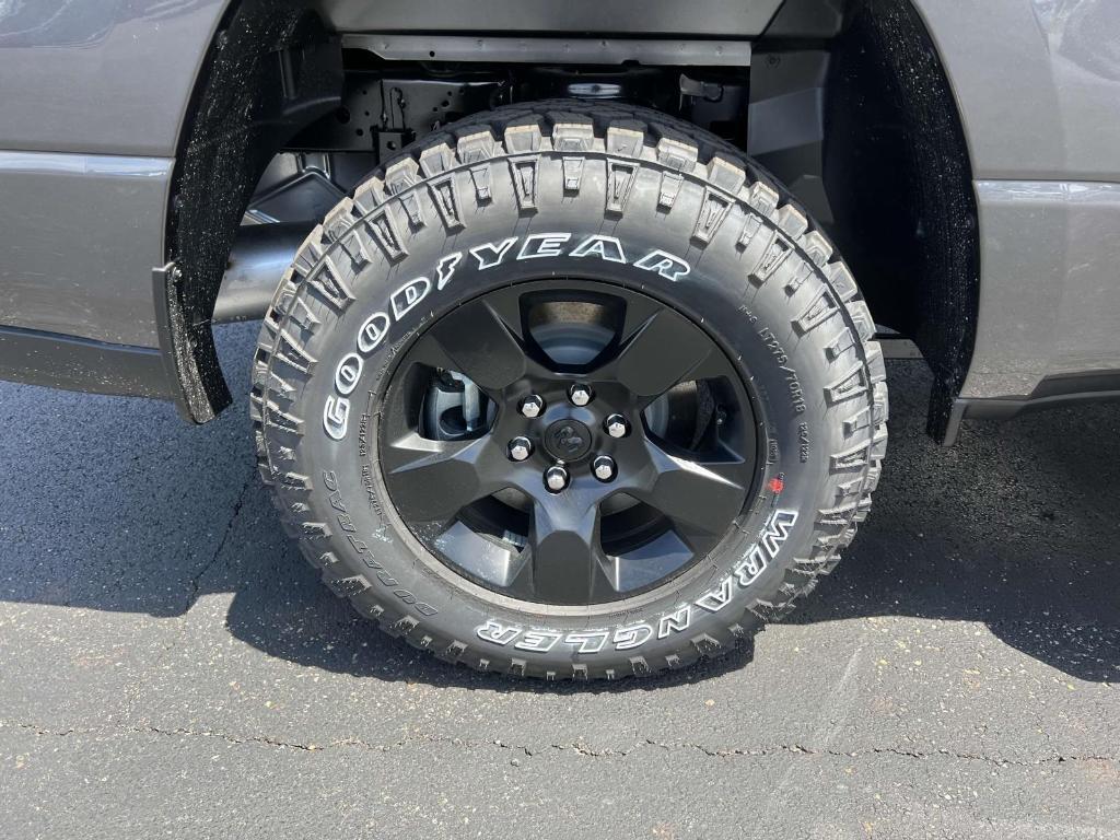 new 2025 Ram 1500 car, priced at $54,640