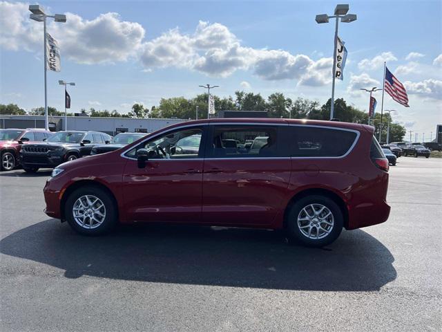 new 2024 Chrysler Pacifica car, priced at $38,995