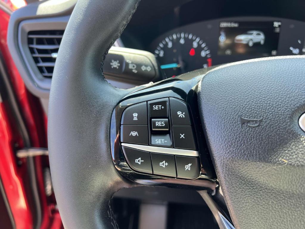 used 2022 Ford Escape car, priced at $21,464