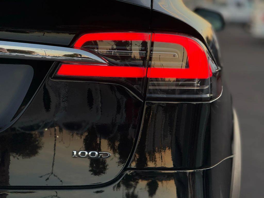 used 2018 Tesla Model X car, priced at $28,999