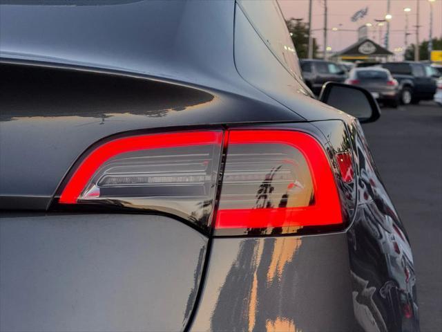 used 2021 Tesla Model 3 car, priced at $19,999