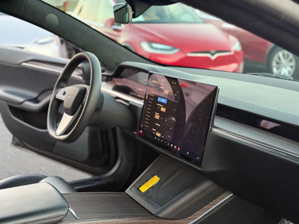 used 2021 Tesla Model S car, priced at $40,999