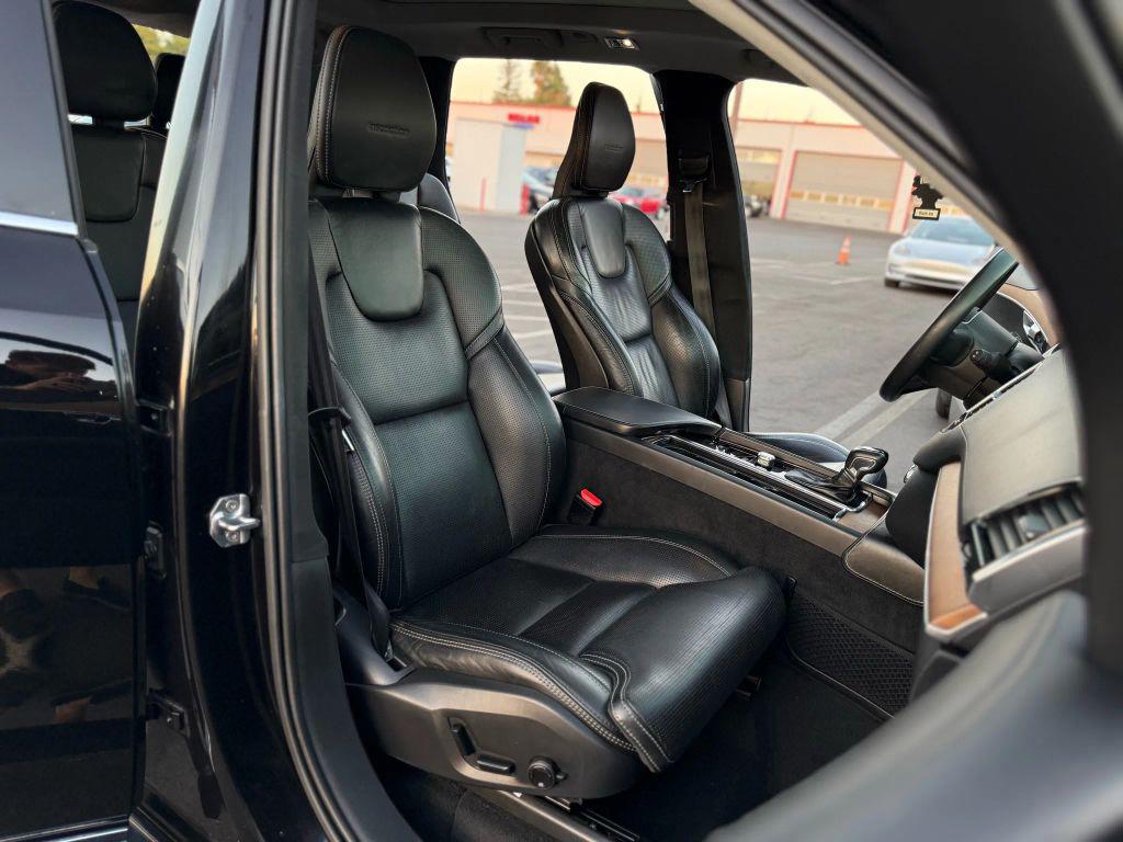 used 2019 Volvo XC90 car, priced at $21,499