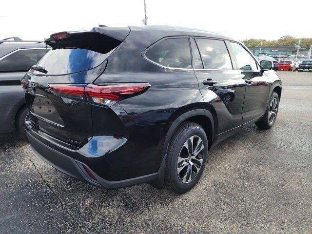 new 2026 Toyota Highlander car, priced at $48,318